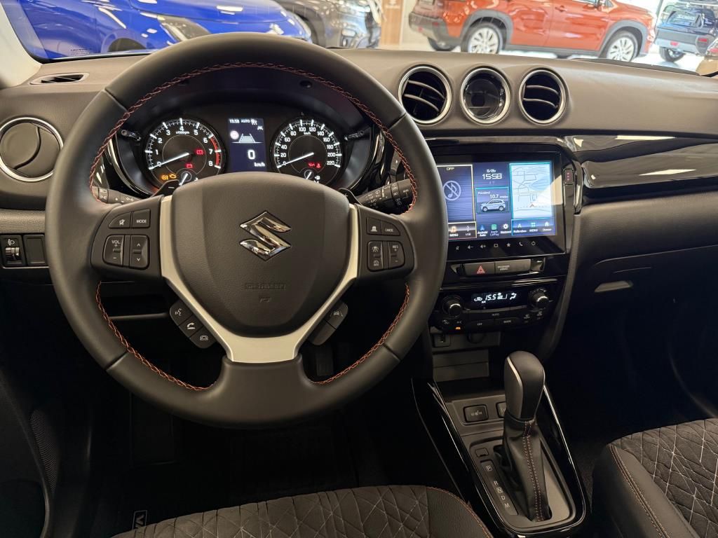 Suzuki Vitara, EL.PAN 1,4 A/T 4x4 BE 10/26 - fotka 6