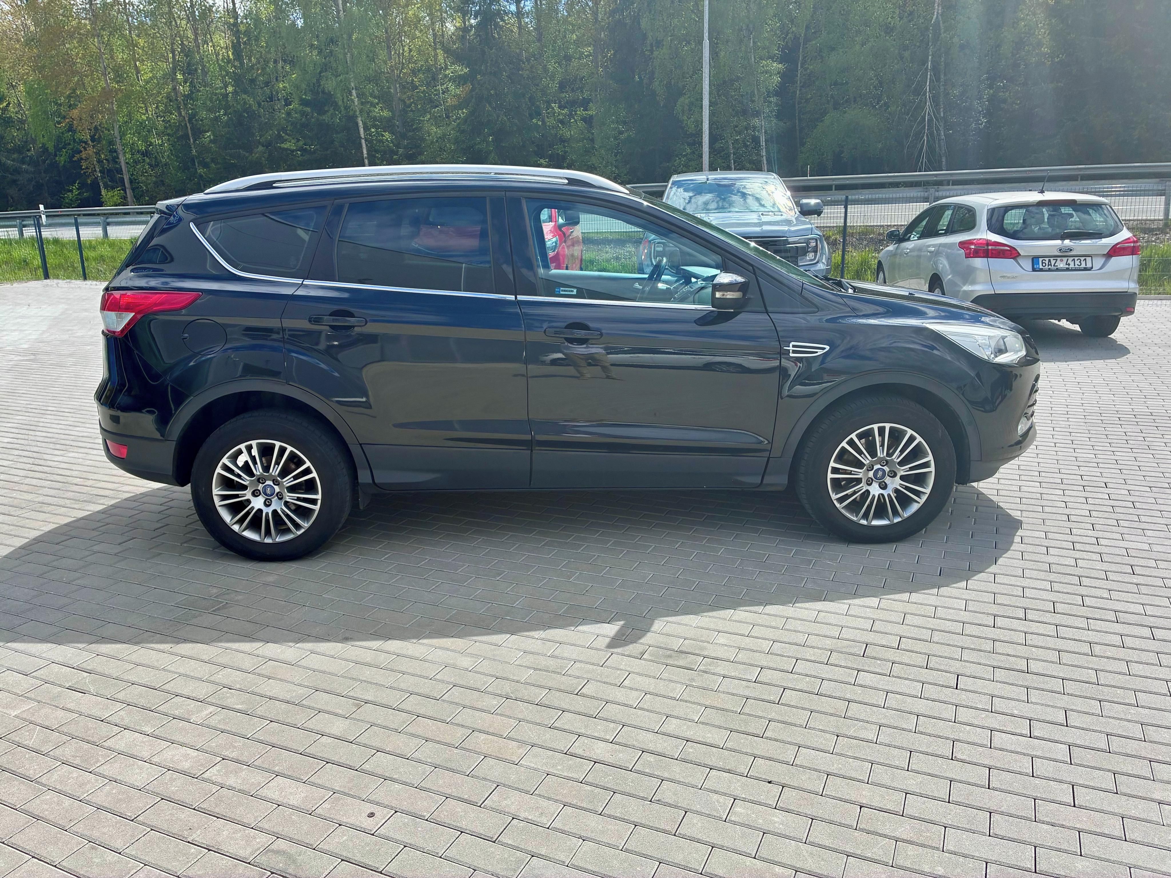 Ford Kuga, 2.0 TDCi 120 kW 4x4 - fotka 6