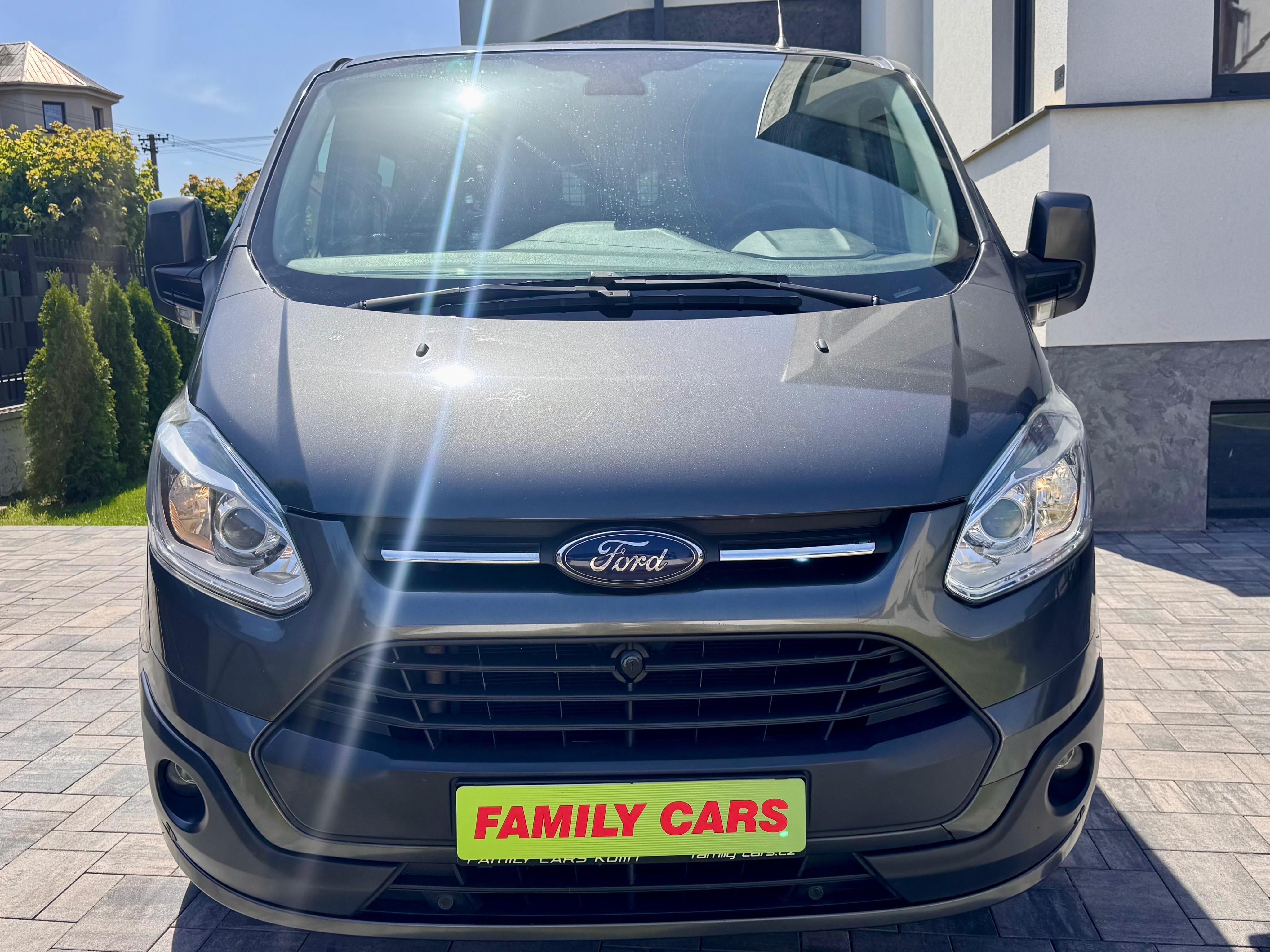 Ford Transit Custom, 2.2TDCI,1.MAJITEL,5MÍST,TAŽNÉ - fotka 2