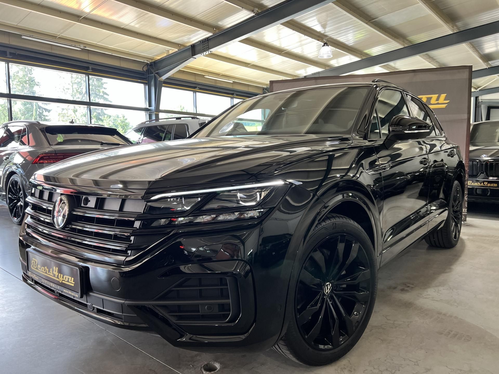 Volkswagen Touareg, 3.0 TDI 210kW R-LINE EXCLUSIVE
