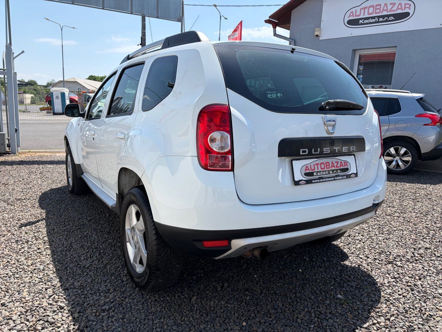 Dacia Duster, 1,6 SERVISKA, 4X4 - fotka 3