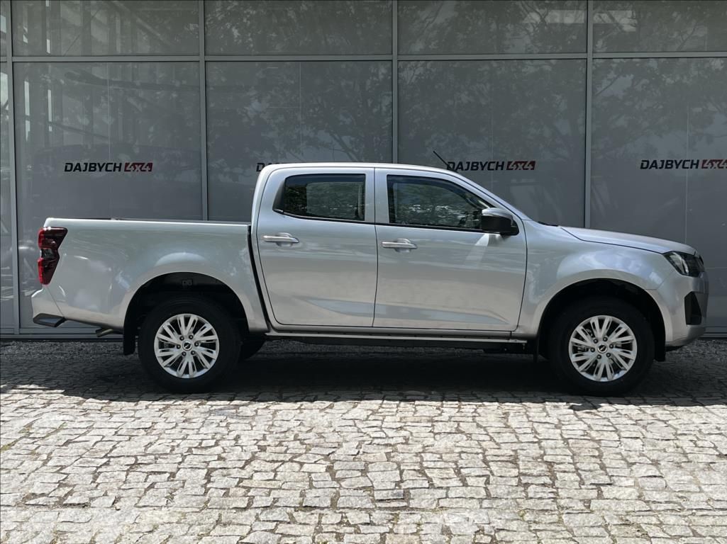 Isuzu D-Max, 1,9 Double Cab  6A/T LS 4x4 - fotka 4