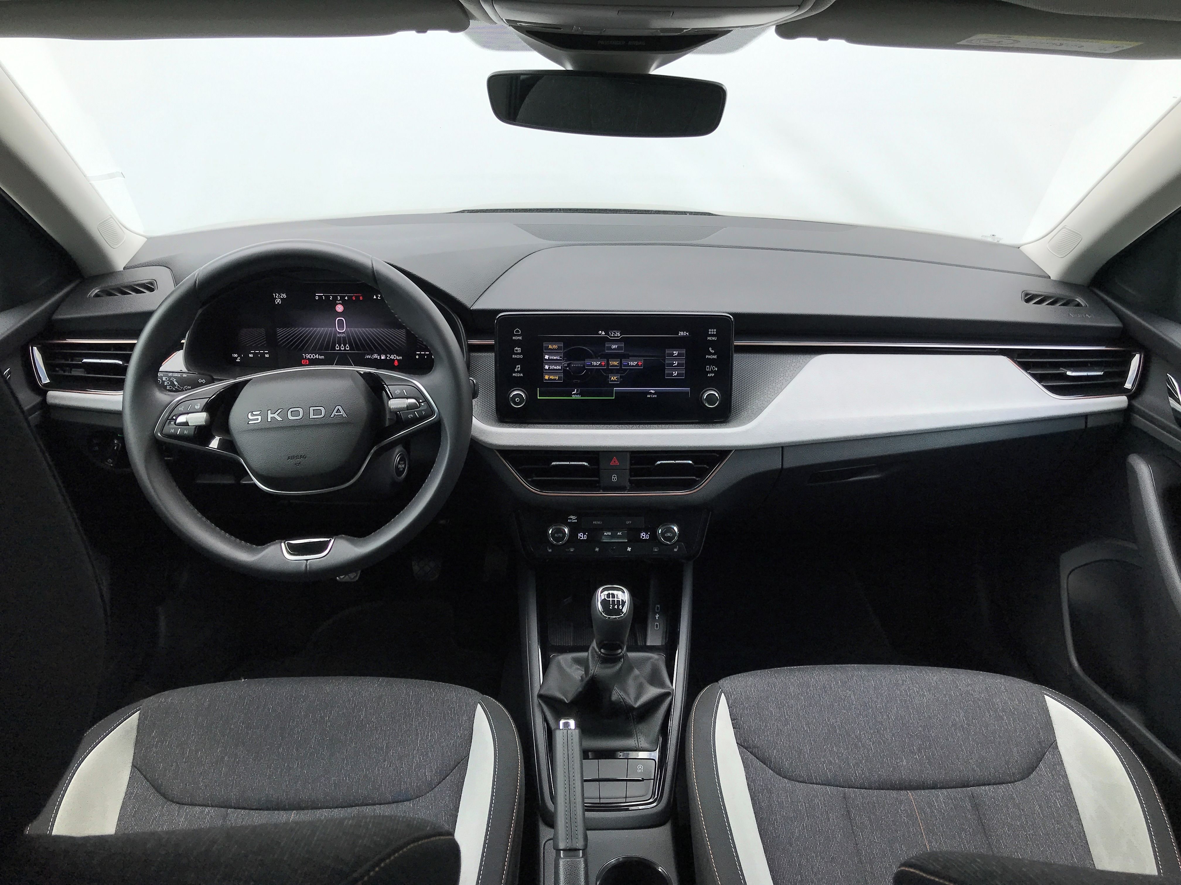 Škoda Scala, 1,0 TSi/85 kW Top Selection TZ - fotka 5