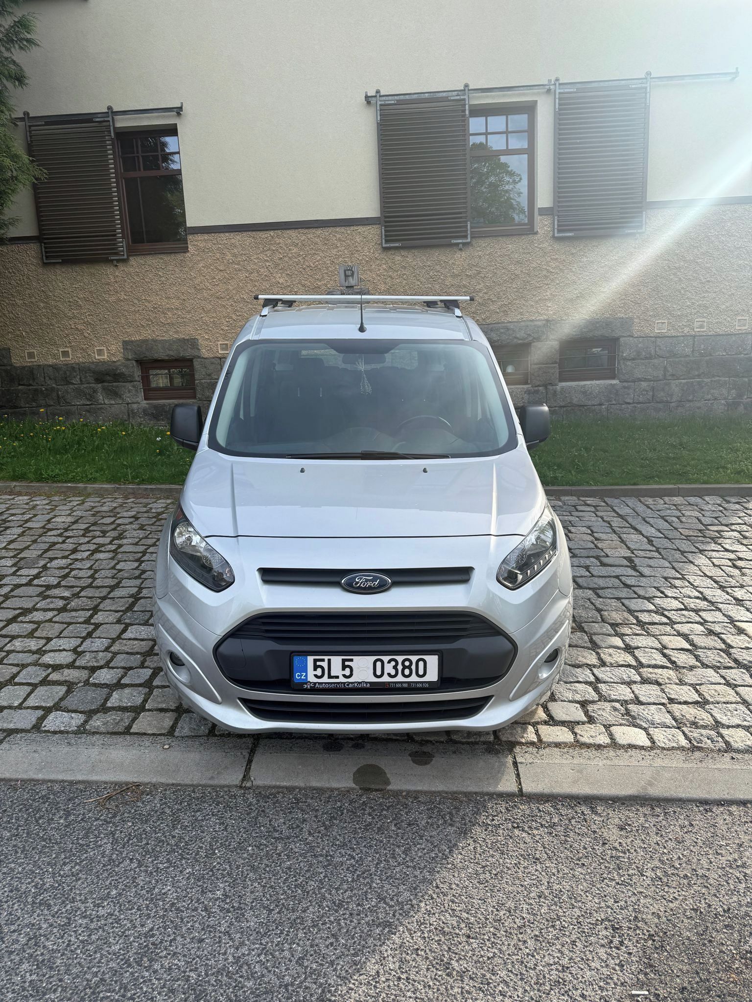 Ford Tourneo Connect, Ford Tourneo Connect L2 7 míst - fotka 2