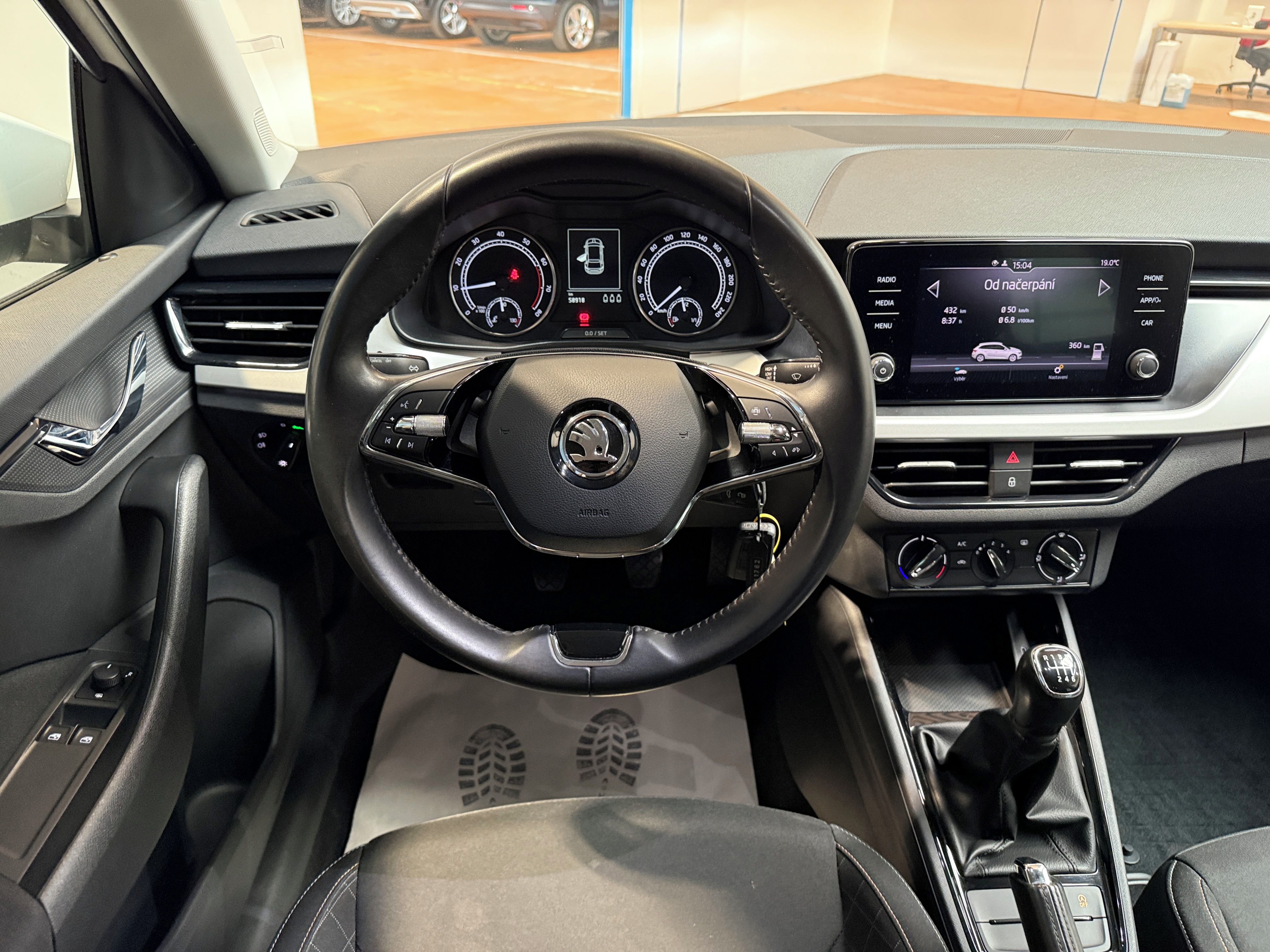 Škoda Scala, 1.0 TSI 85kW Ambition - fotka 6