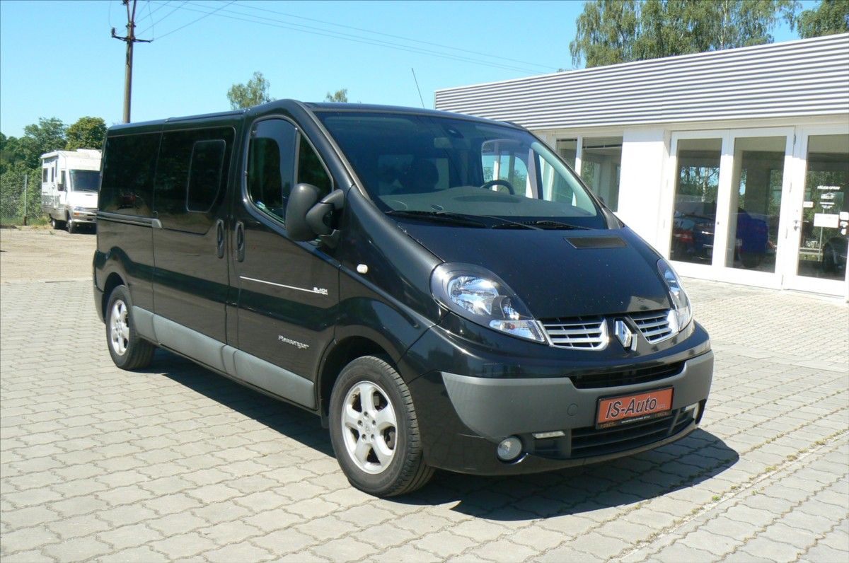 Renault Trafic, 2,0 dci Passenger BLACK EDITIO - fotka 2