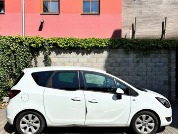 1.4 T 88kW, 1. majitel ČR