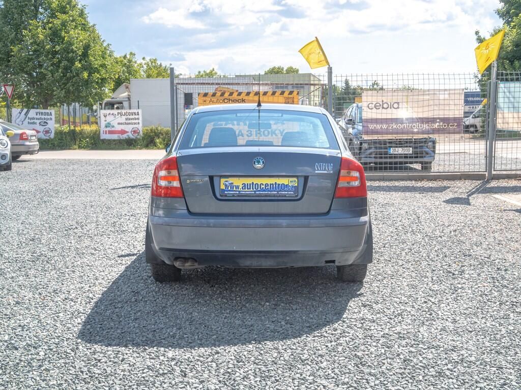 Škoda Octavia, ČR 2.0TDI 103KW man – DIGI - fotka 6