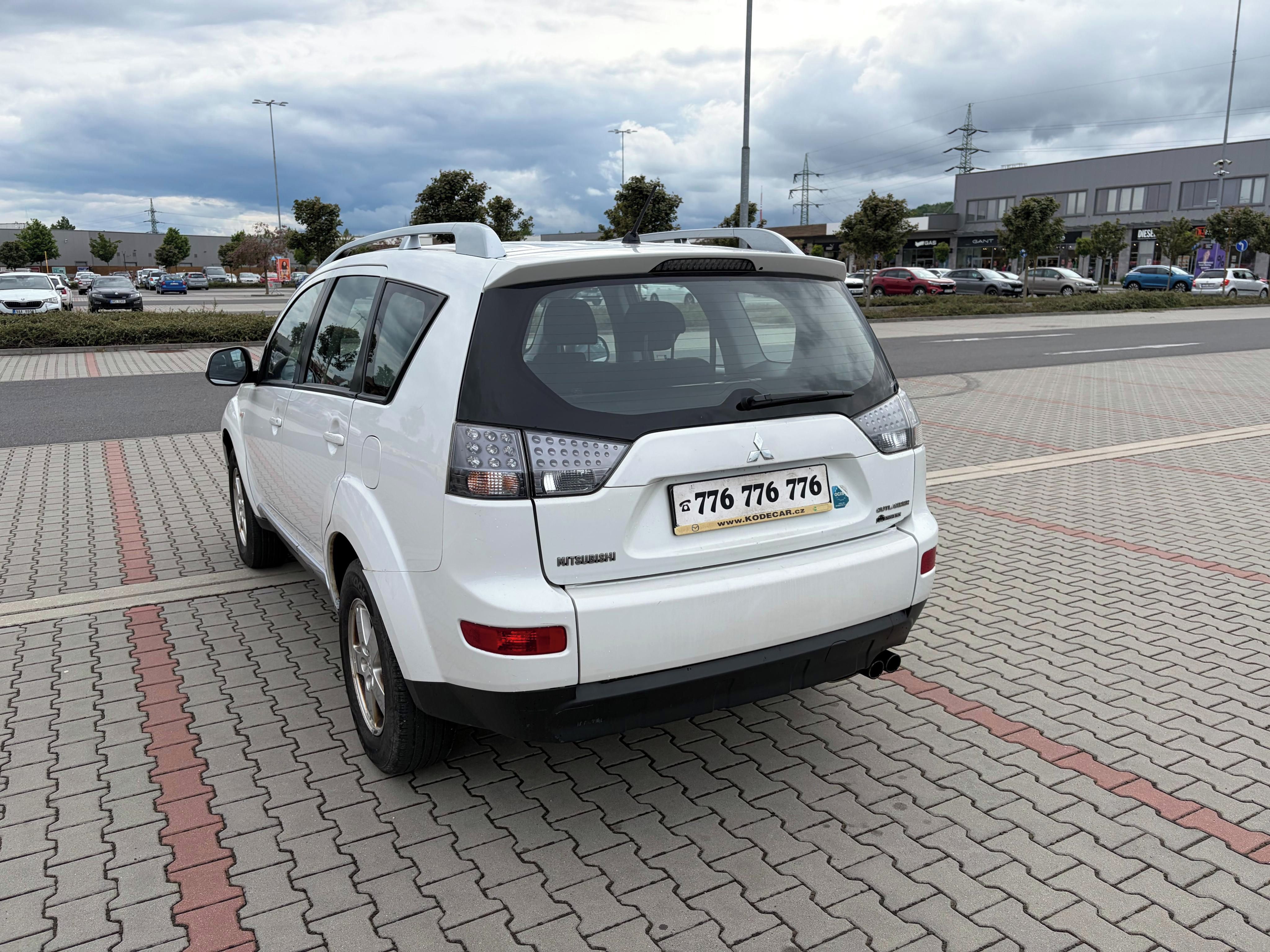 Mitsubishi Outlander, 2.0 DI-D 103 kW ČR 4X4 - fotka 5