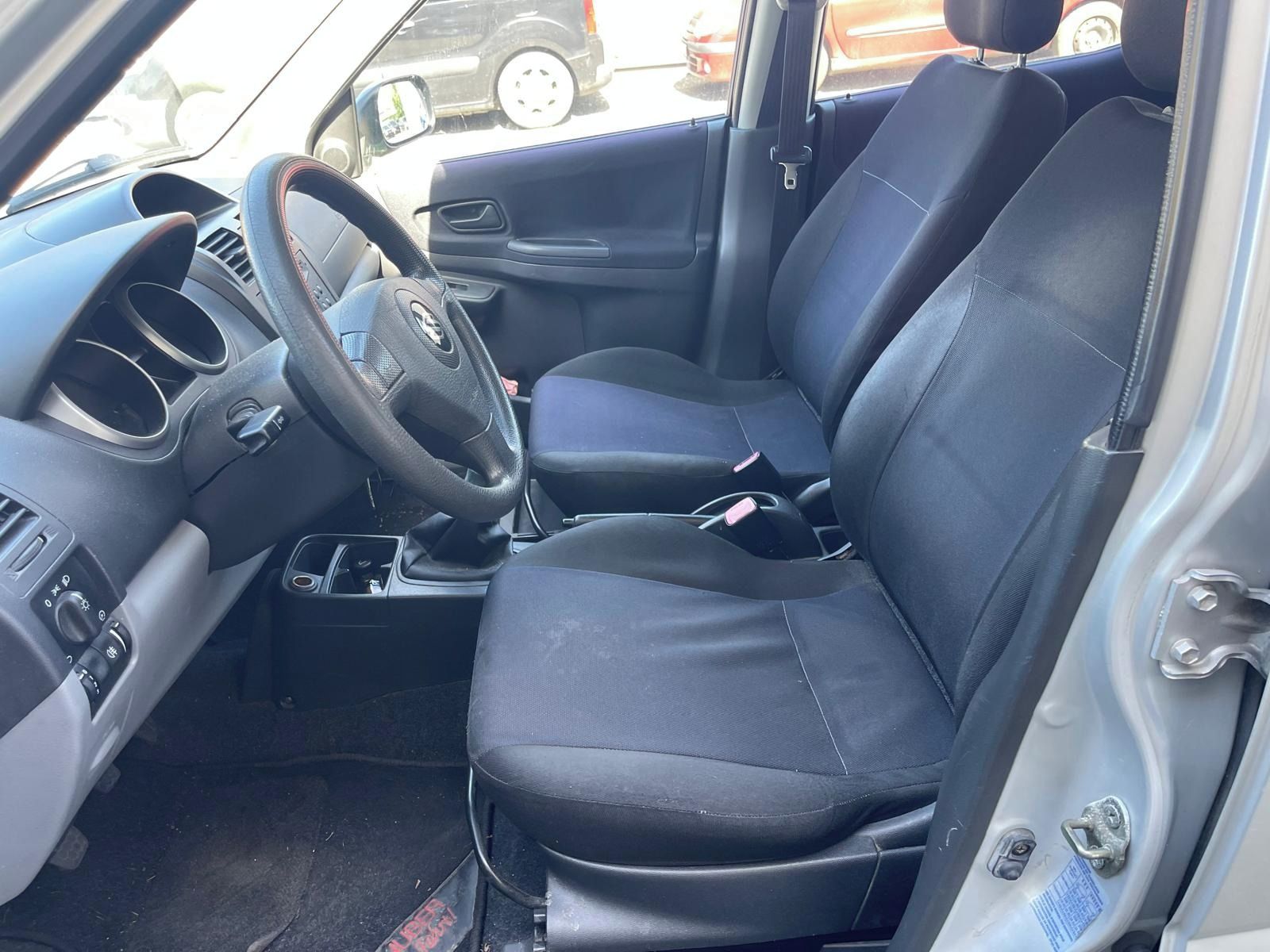 Suzuki Ignis, 1.3i, 69kw - fotka 5