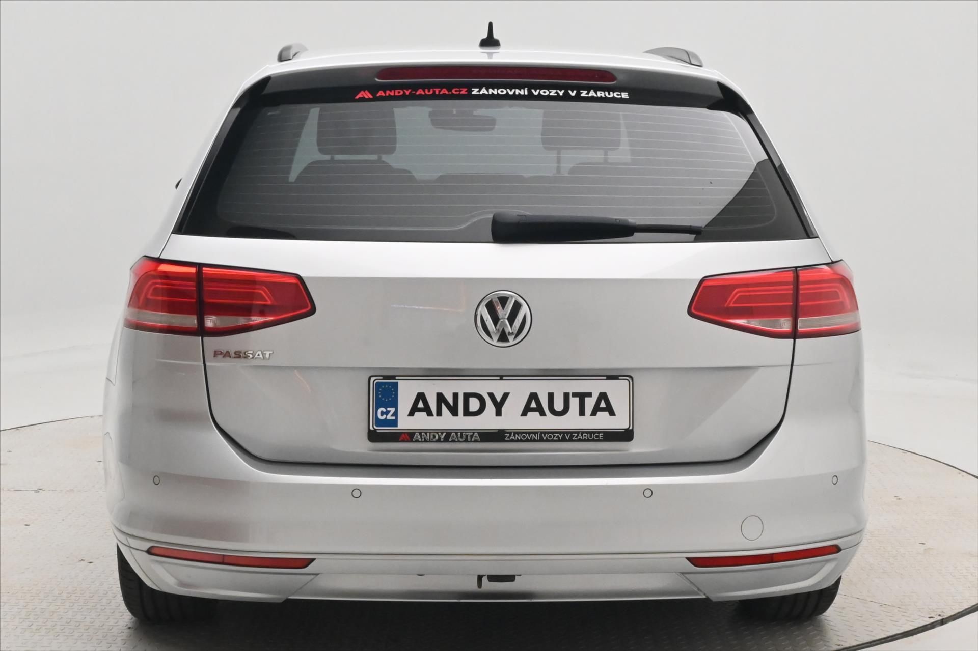 Volkswagen Passat, 2,0 TDI 110 kW Navigace Záruka - fotka 6