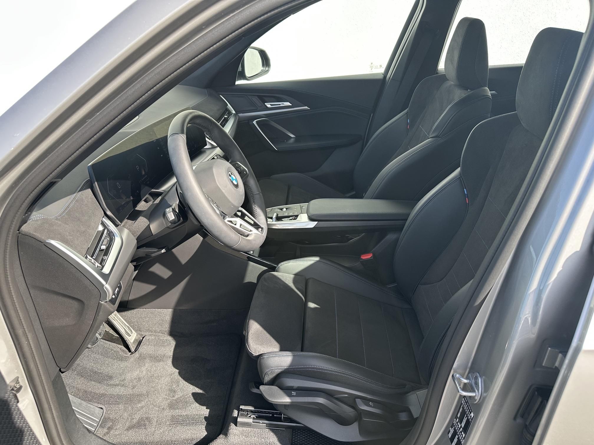 BMW X1, X1 xDrive18i Mpaket - fotka 6