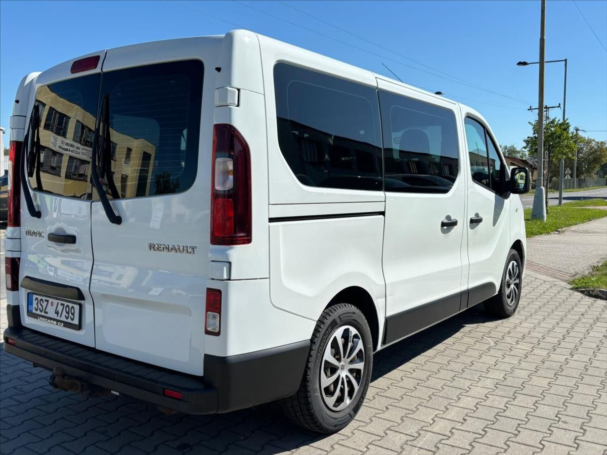 Renault Trafic, 1,6 dCi  9 míst, Webasto CZ - fotka 6