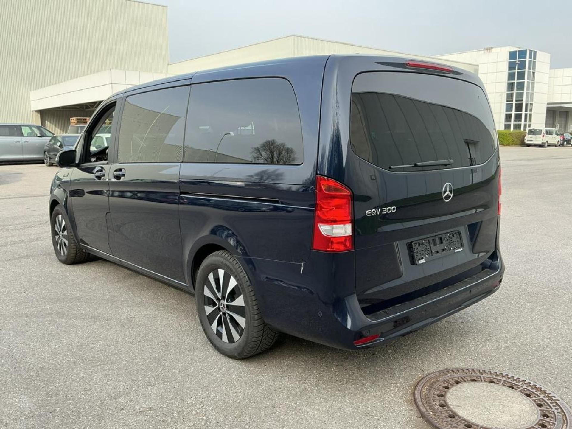 Mercedes-Benz Třídy V, EQV 300 Long - fotka 4