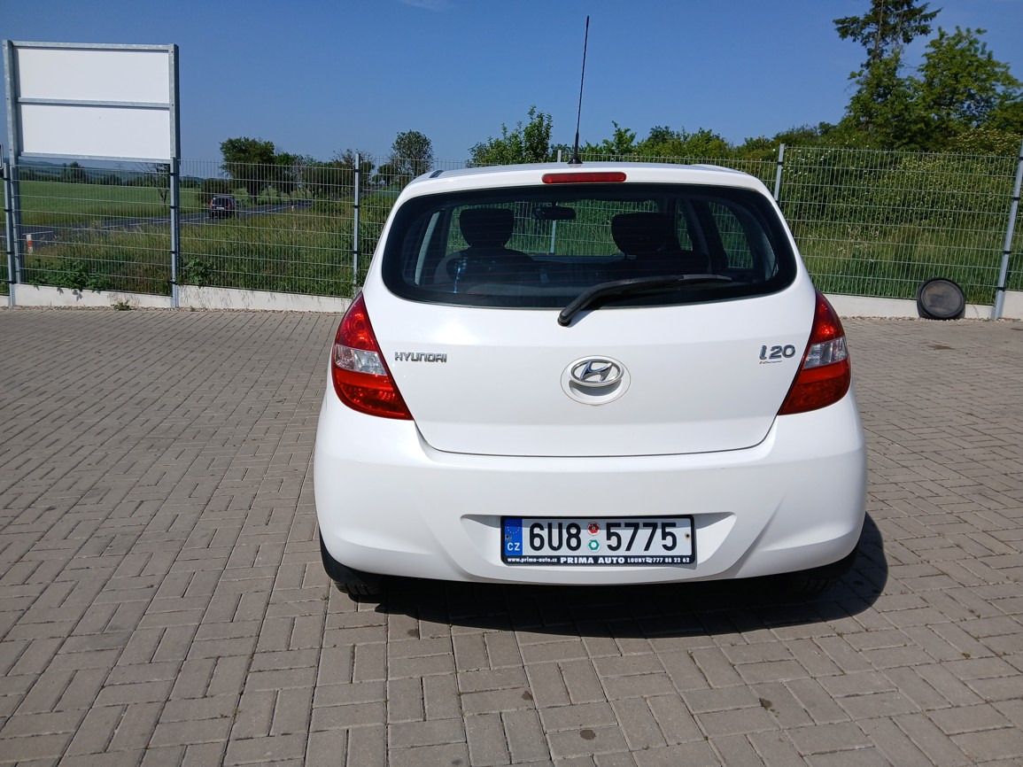Hyundai i20, Původ ČR Klima 99 tis Km - fotka 4