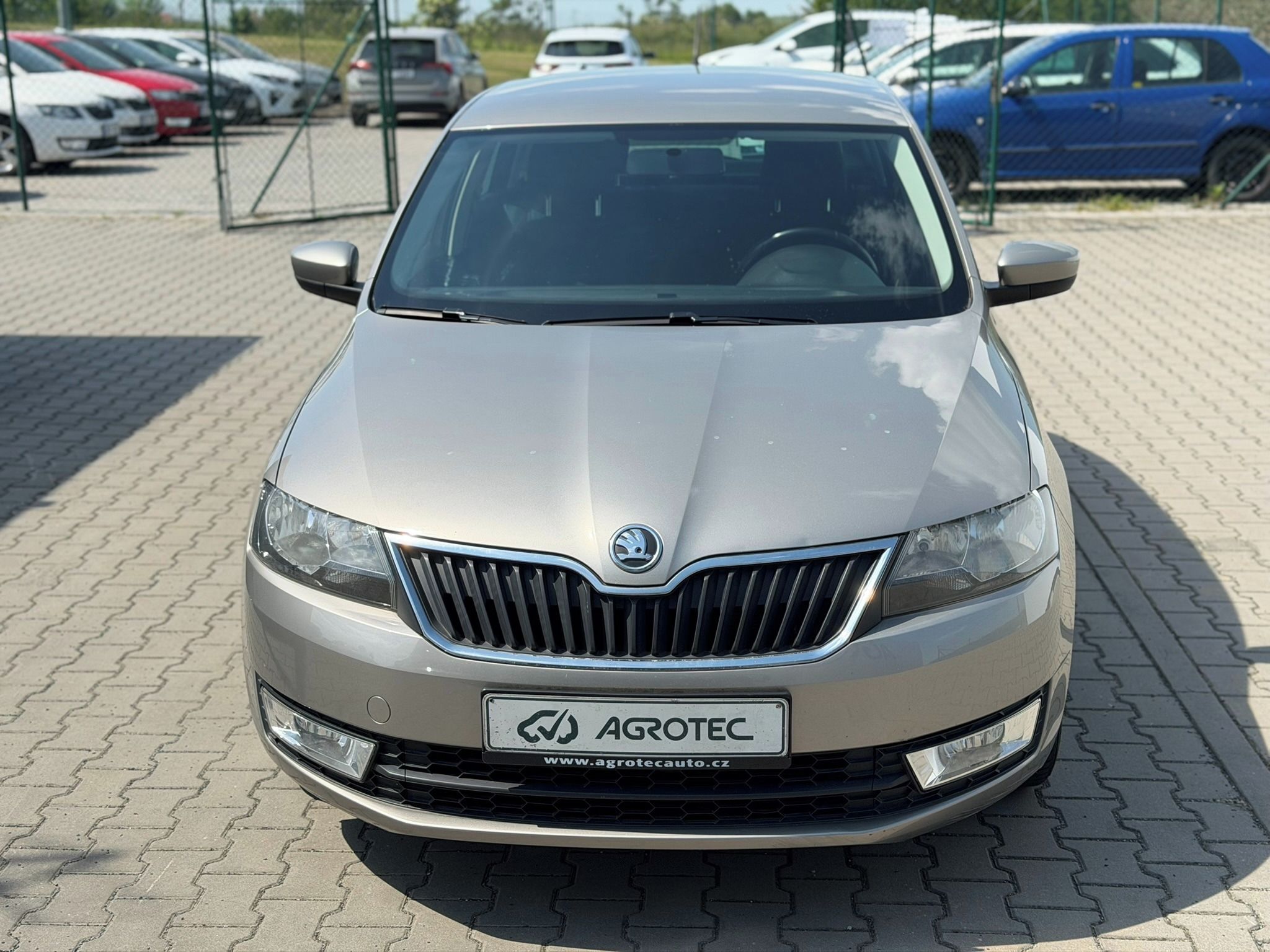 Škoda Rapid, 1.2 TSI 77 kW Ambition Fresh - fotka 2