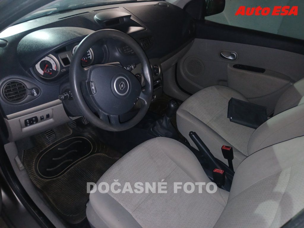 Renault Clio, 1.2 i - fotka 3