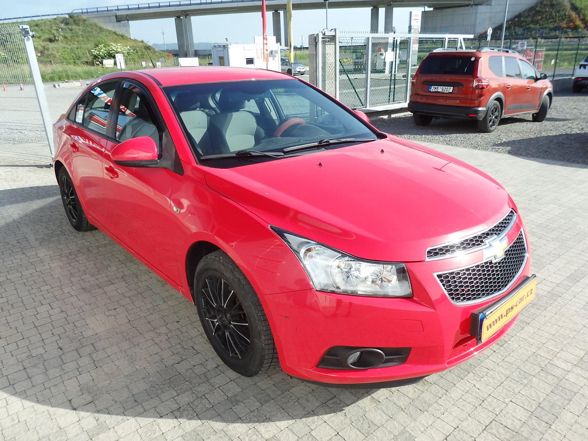Chevrolet Cruze, 1.6i ESP, 6x AIRBAG - fotka 3