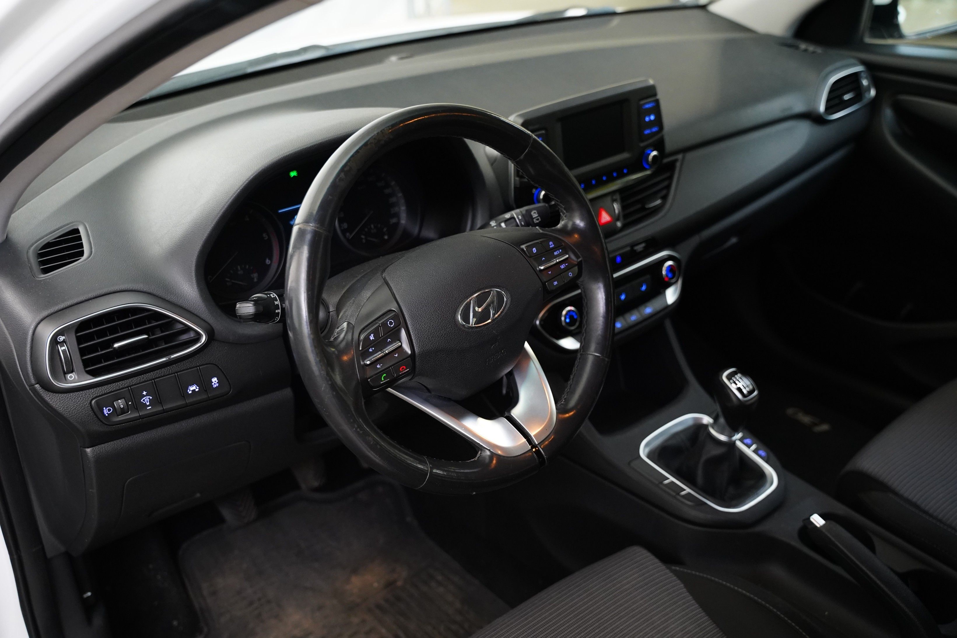 Hyundai i30, 1.6 CRDi 81 kW - fotka 6