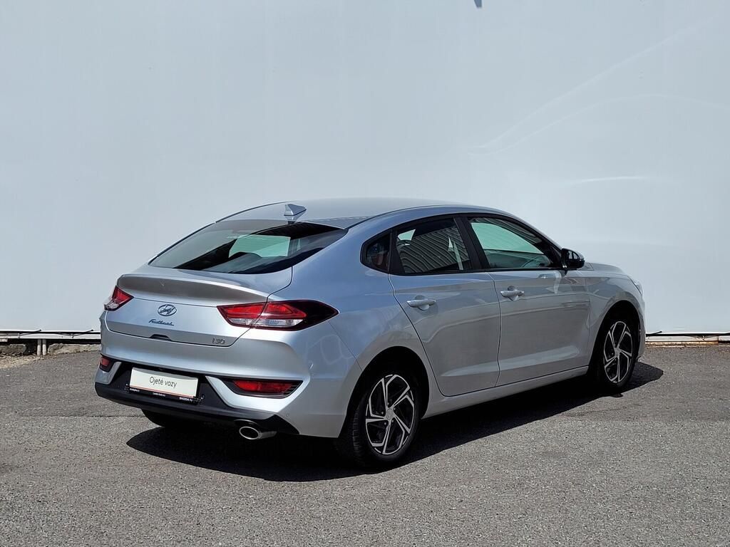 Hyundai i30, Comfort 1.0 T-GDI 88 kW - fotka 2