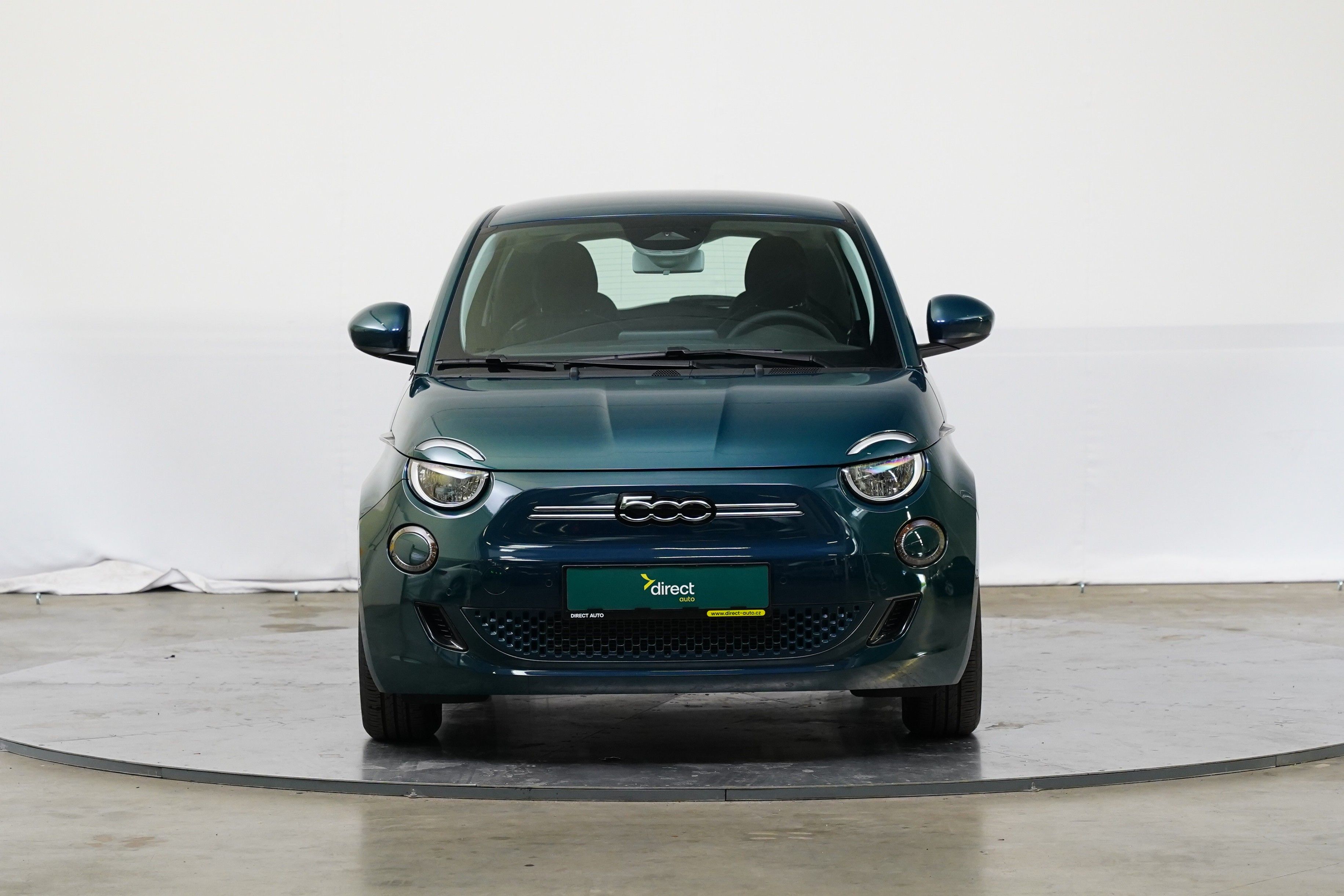 Fiat 500E, 42 kWh 87 kW - fotka 4