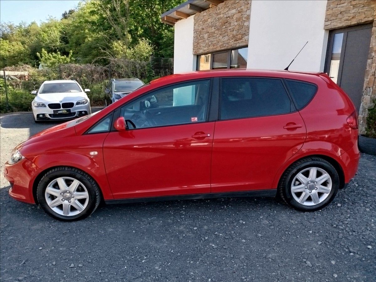 Seat Altea, 2,0 i 110kW, AUTOMAT - fotka 3