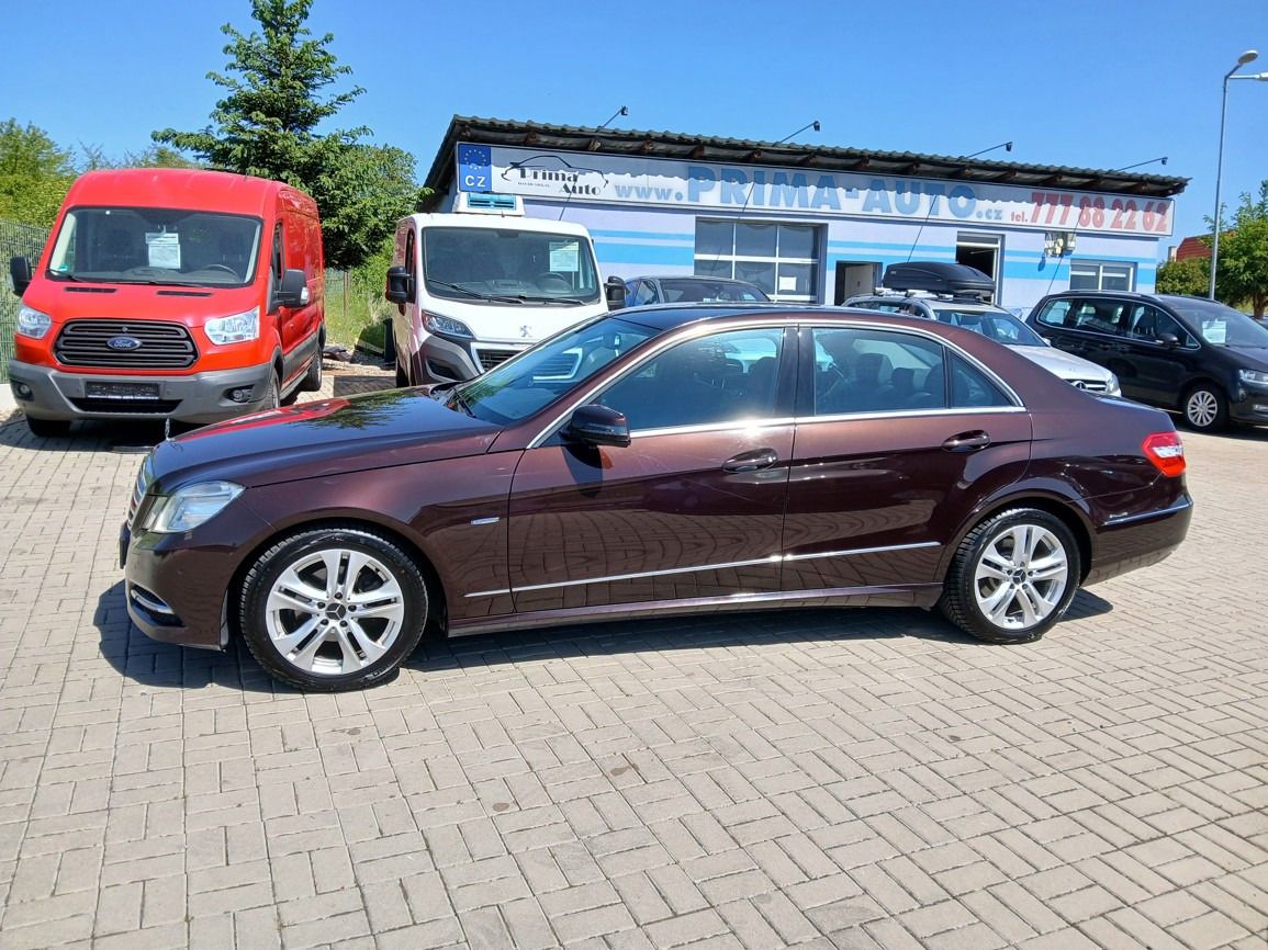 Mercedes-Benz Třídy E, 200 CDI Avantgarde - fotka 2