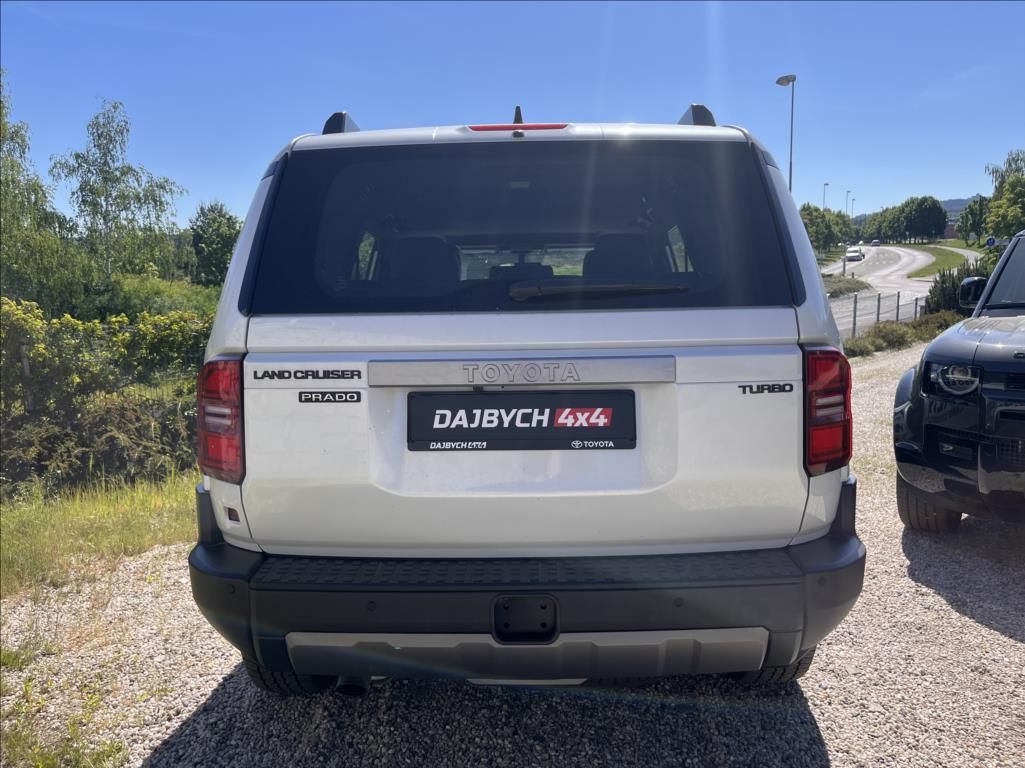 Toyota Land Cruiser, 250 2,4i T 8AT Allrounder SE 7 - fotka 6