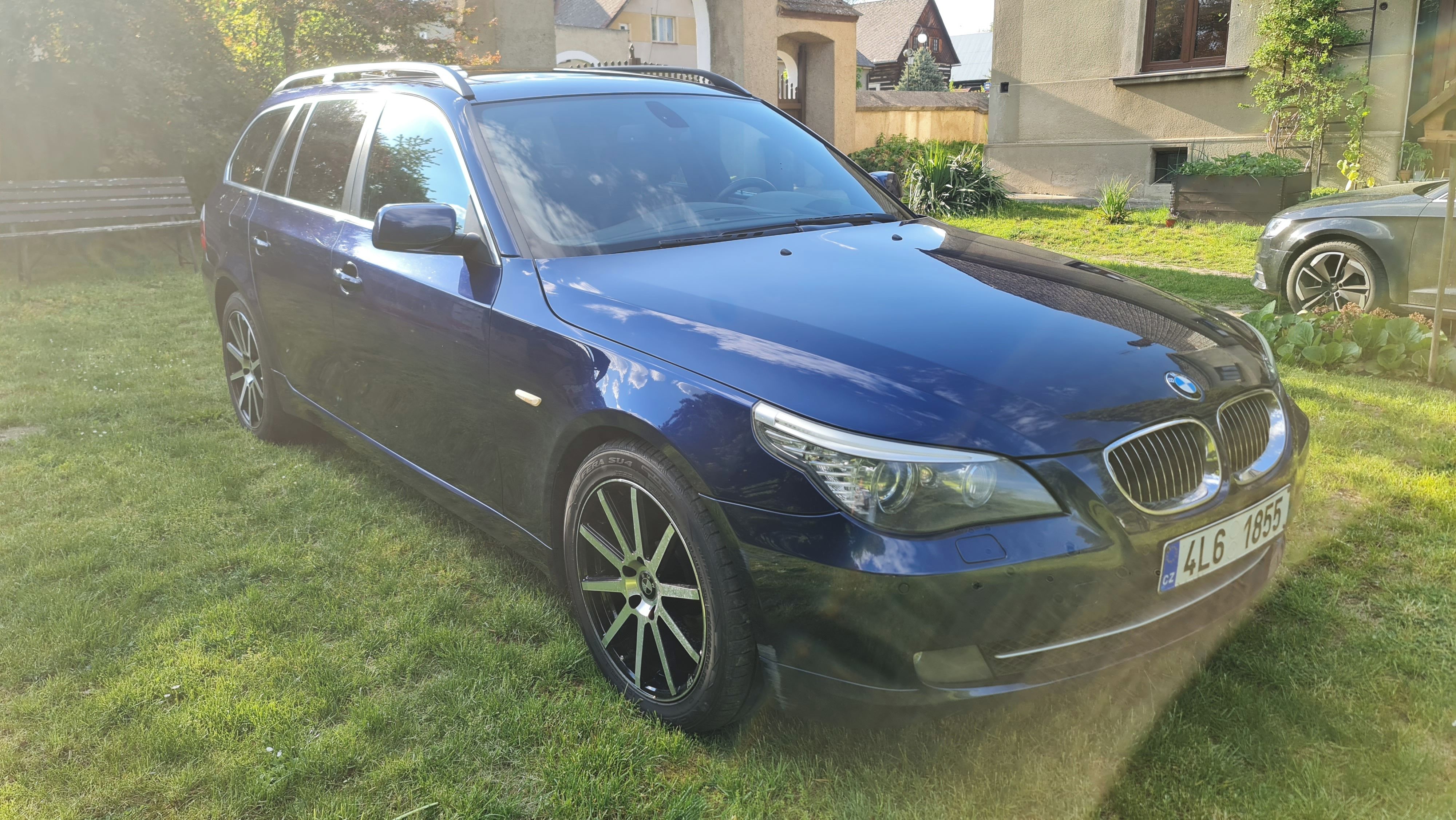 BMW Řada 5, 525xd,E61,FACELIFT,4x4,manuál - fotka 3