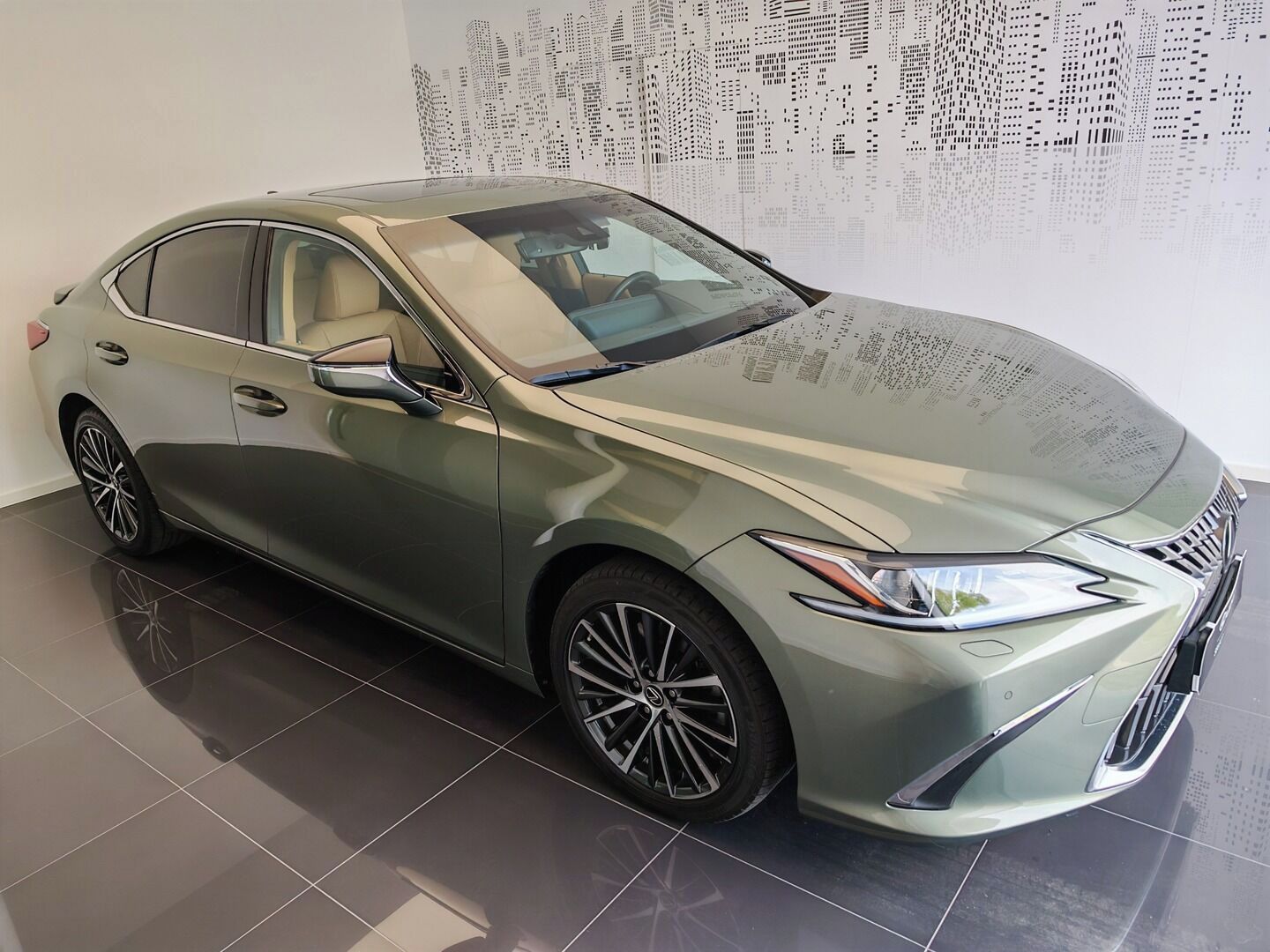 Lexus ES, ES 300h Limited Edition - fotka 3