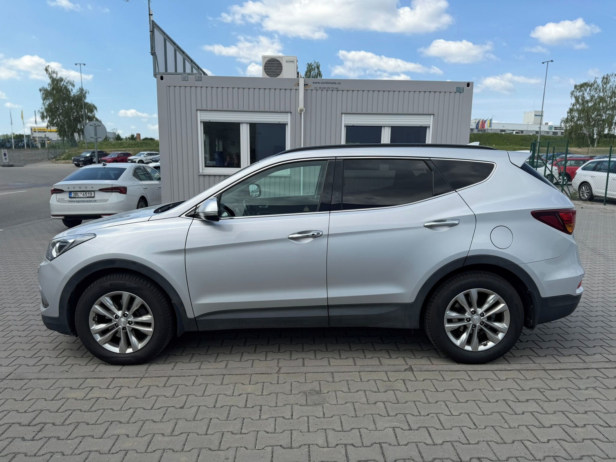 Hyundai Santa Fe, 2.2 CRDi 147 kW Style 4x4 Auto - fotka 4