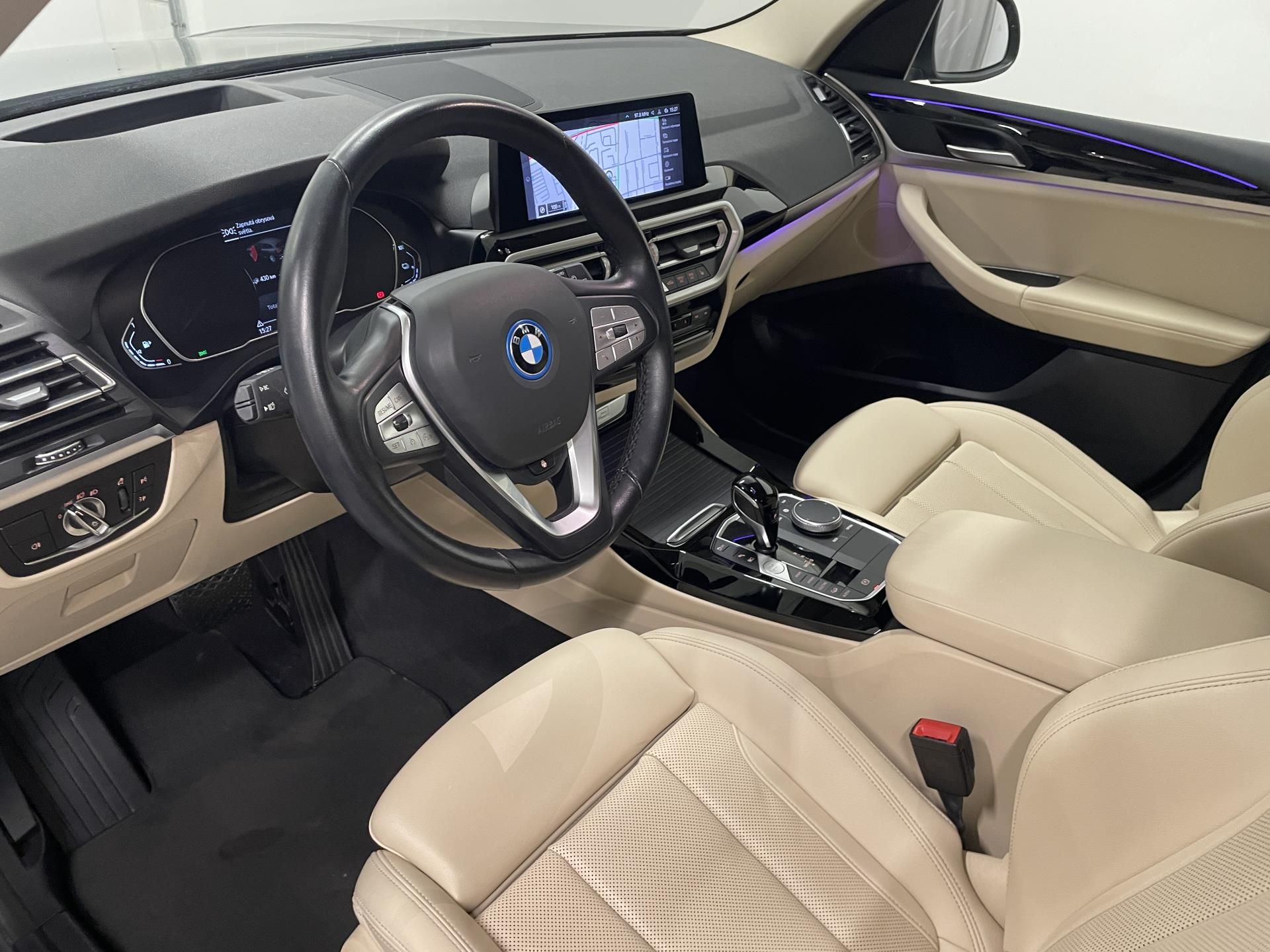 BMW X3, X3 30e Plug-in Hybrid - fotka 6