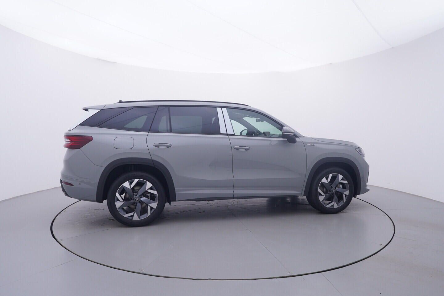 Škoda Kodiaq, Sportline 2.0 TDI 4x4 142 kW - fotka 6