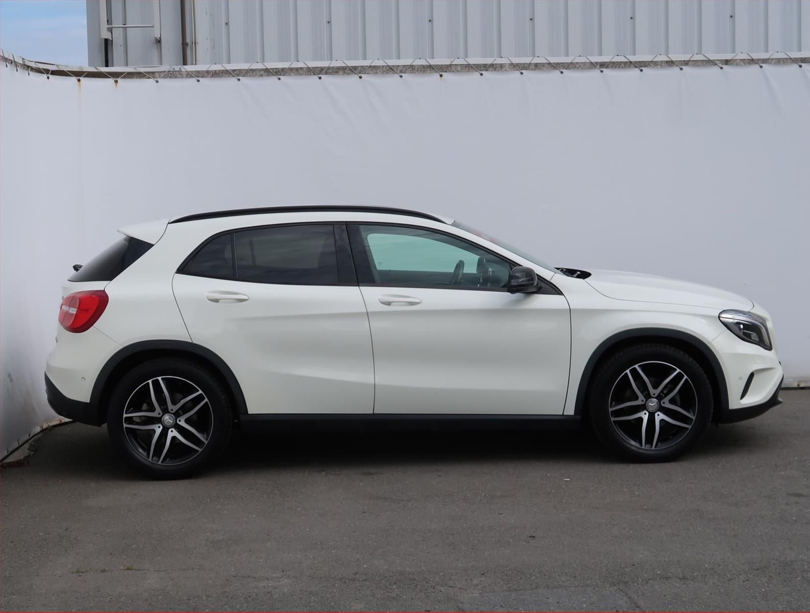 Mercedes-Benz GLA, 200 CDI, 4X4, Automat, Navi - fotka 6