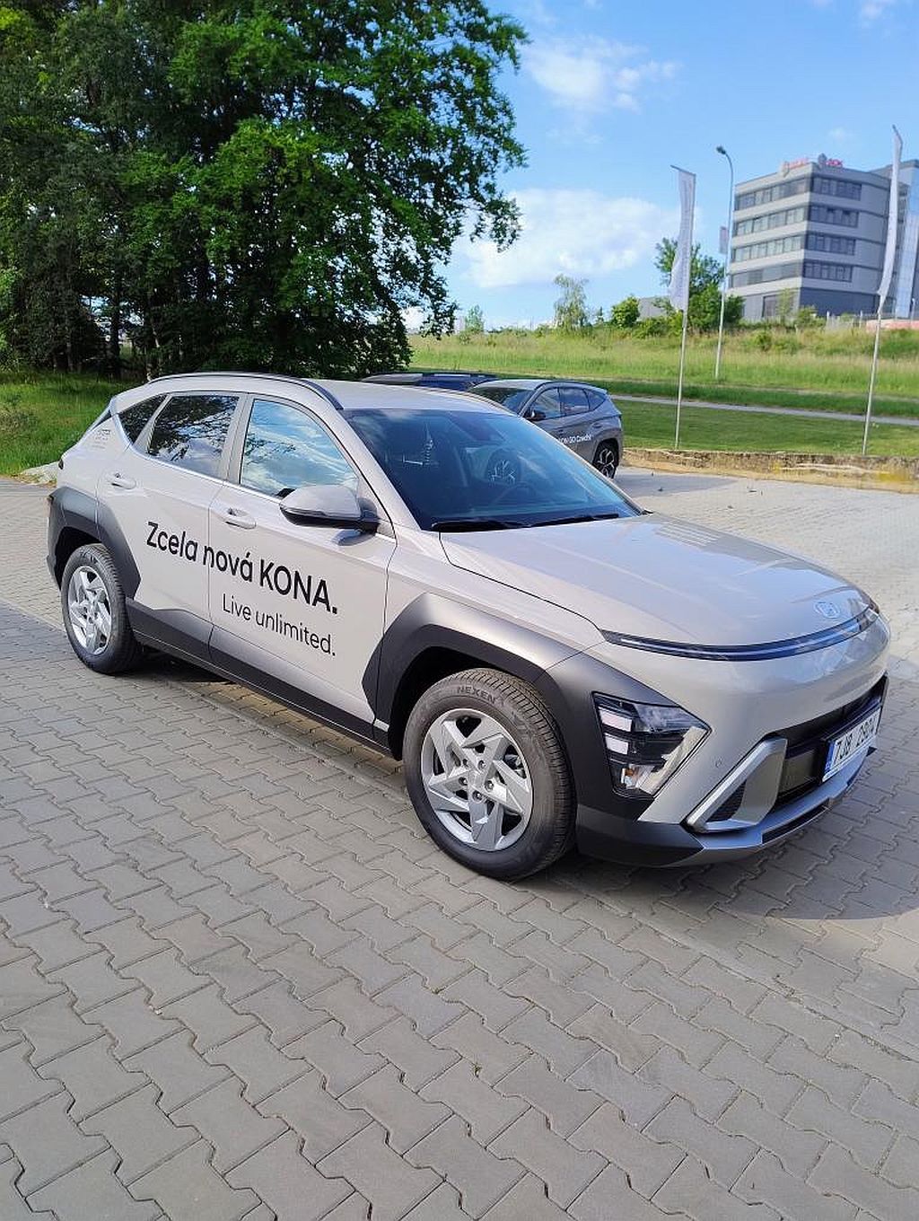 Hyundai Kona, 1,6 TGDI 2WD DCT SMART TECH. - fotka 3