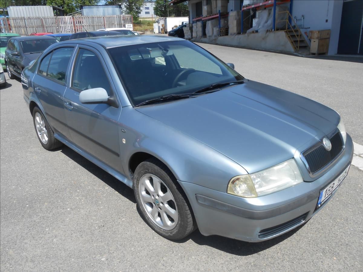 Škoda Octavia, 1,9 TDi 81Kw - fotka 3