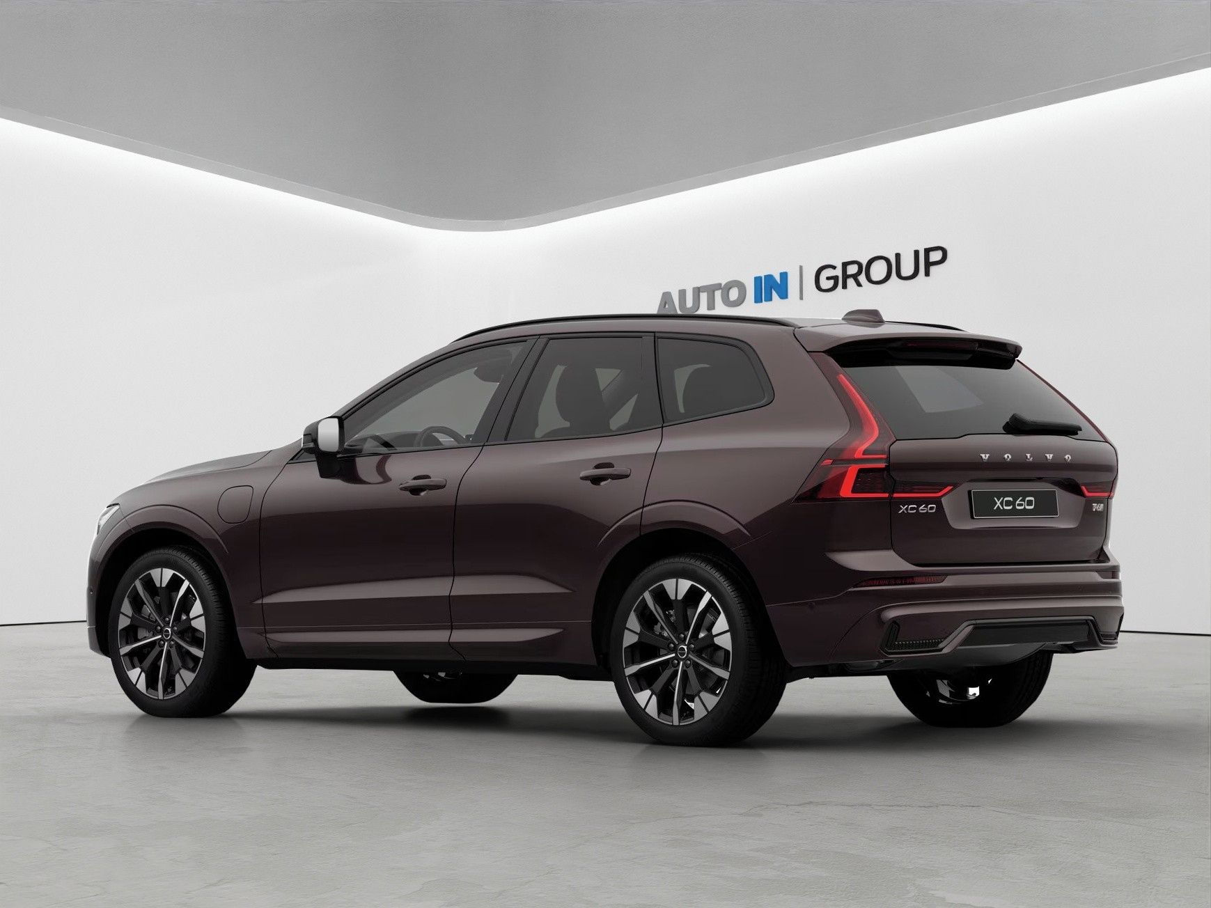 Volvo XC60, Plus Dark T6 335k,360kam,nappa - fotka 4