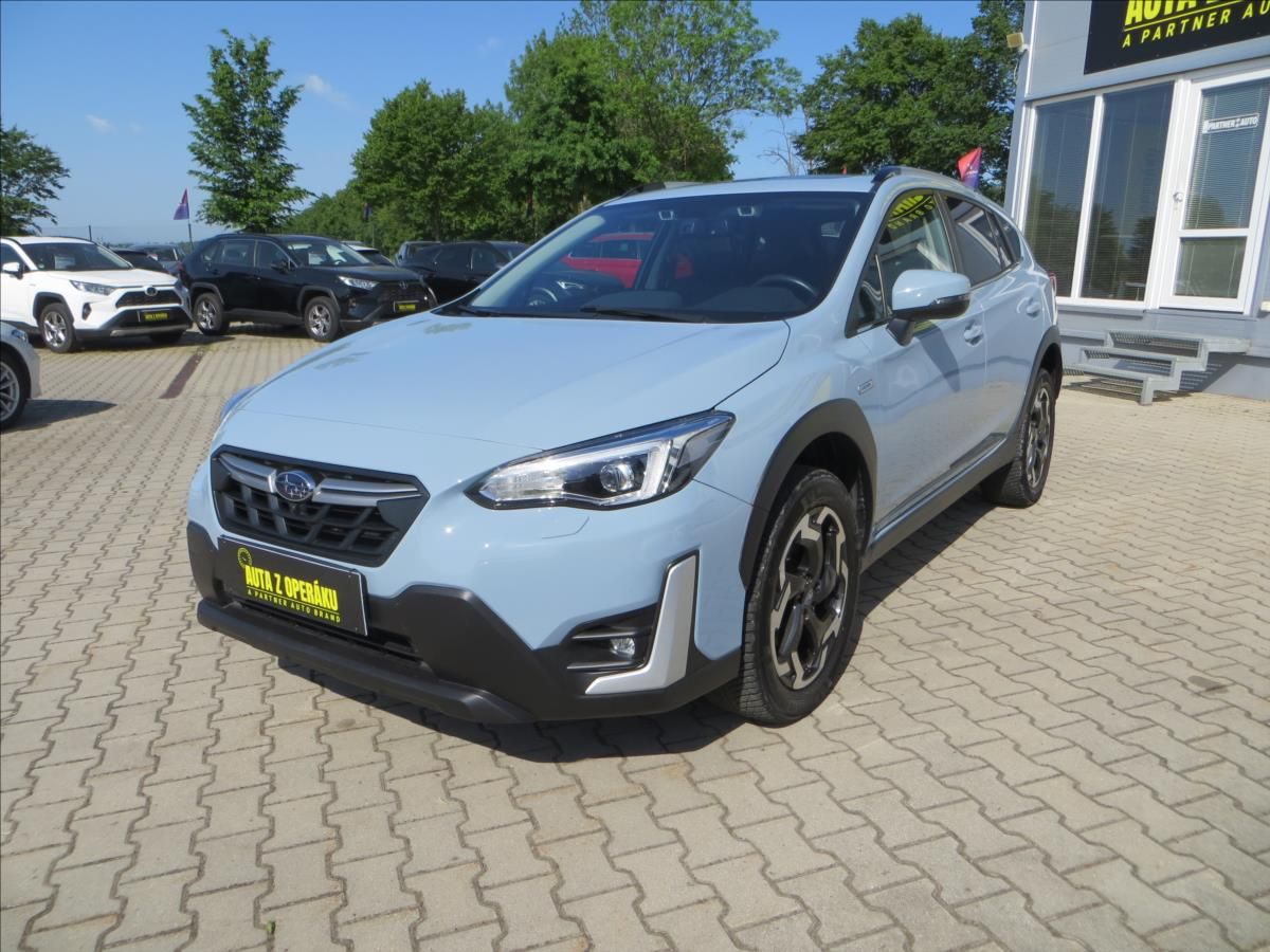Subaru XV, 2,0 i Executive ES Lineartroni - fotka 3