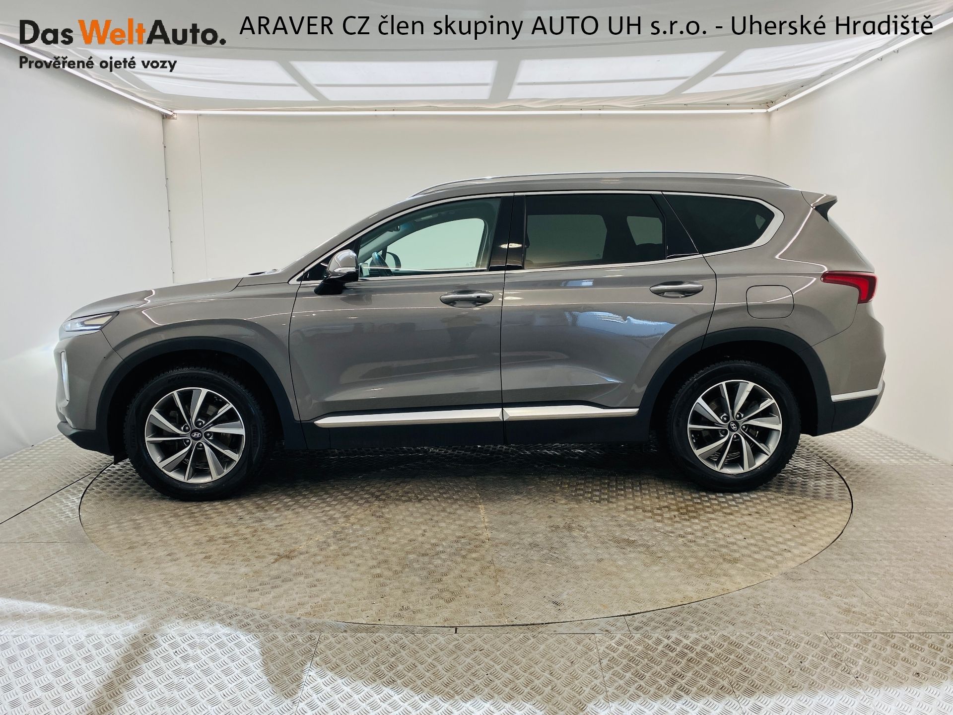 Hyundai Santa Fe, 2,0 CRDI 136 kW 4x4 7míst - fotka 3