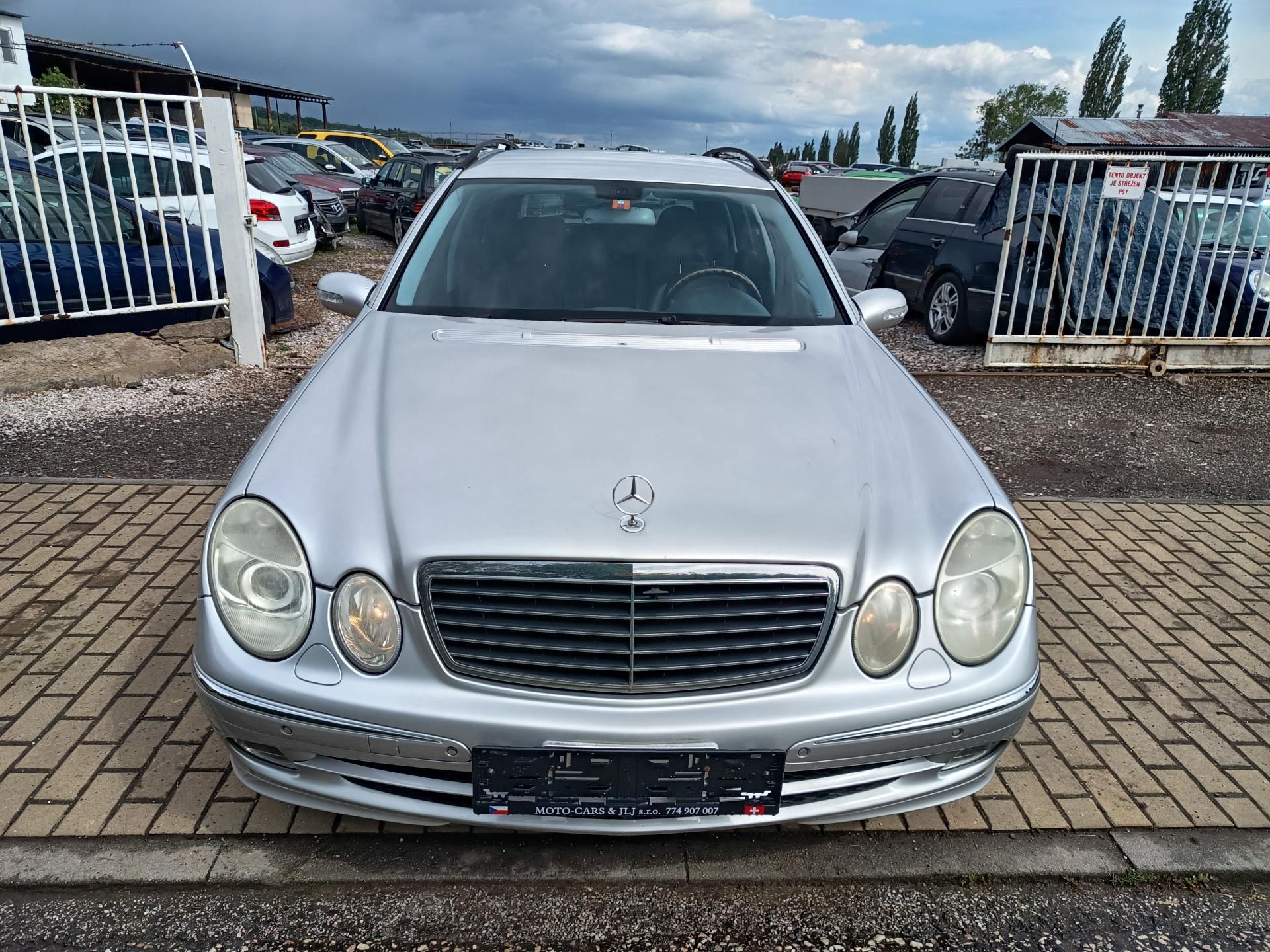 Mercedes-Benz Třídy E, 3.2 165kw - fotka 3