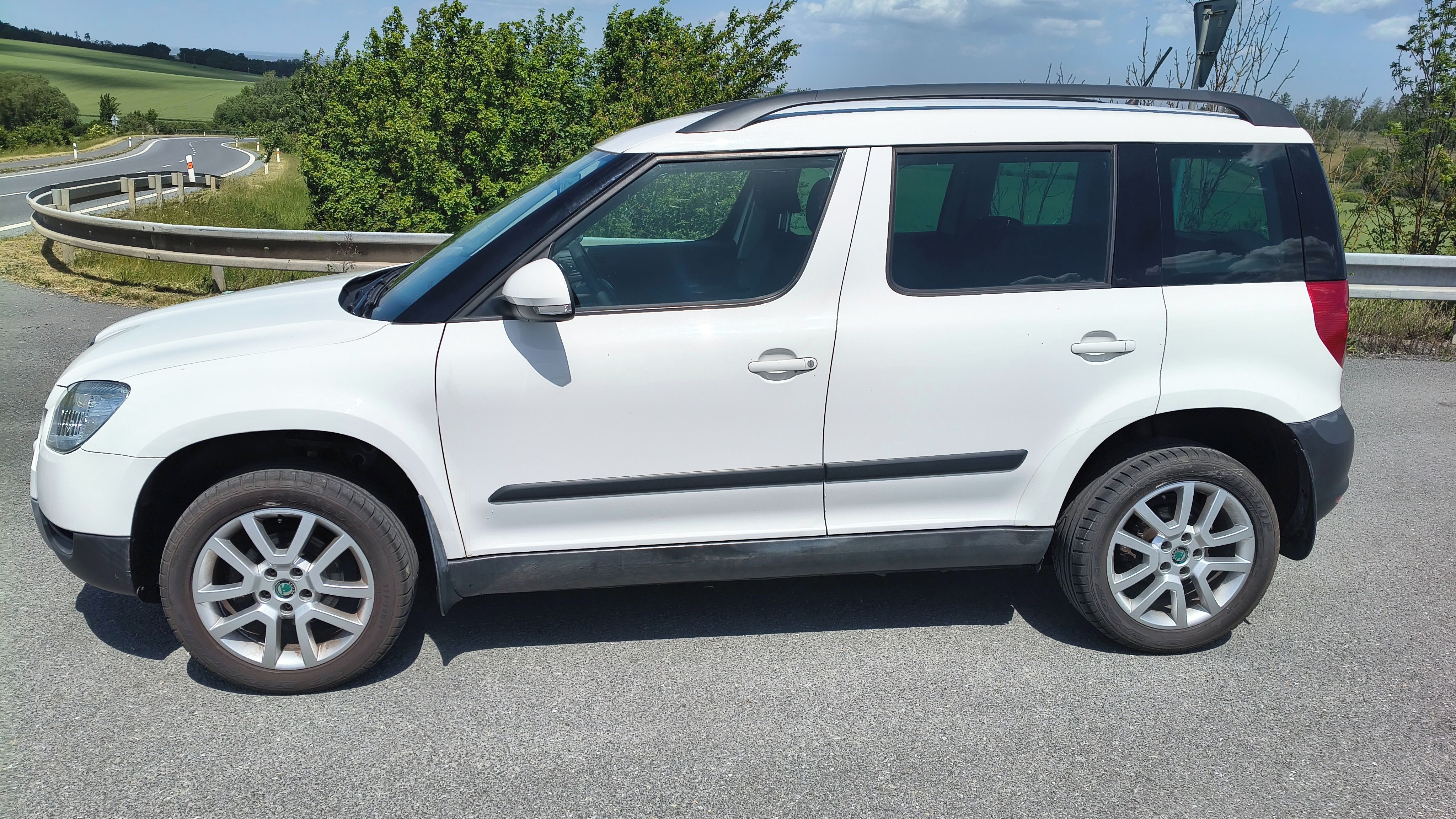 Škoda Yeti, 1.2tsi 77kw 111tkm! 2x výhřev! - fotka 5