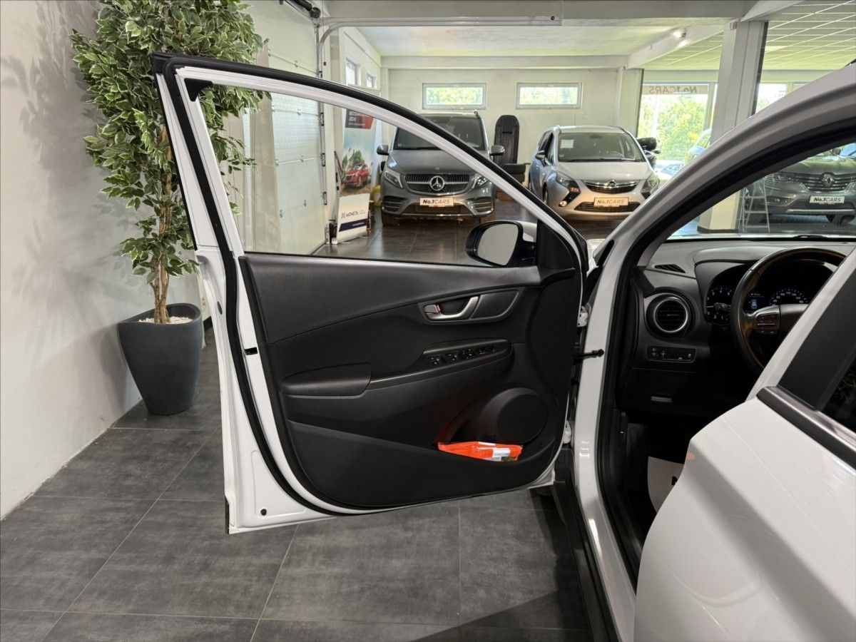 Hyundai Kona, 1,0   T-GDi 88 kW 1.MAJITEL ČR - fotka 6