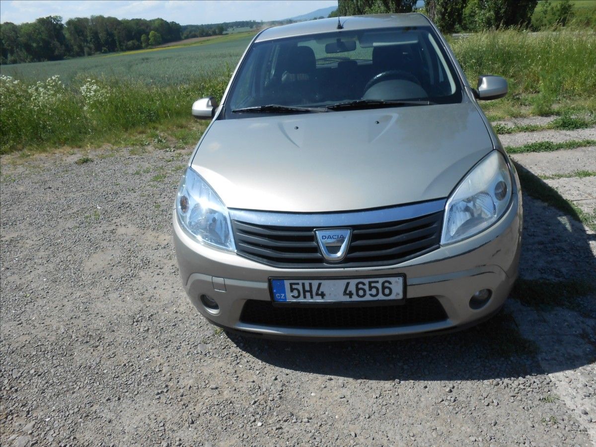 Dacia Sandero, 1,2 55 kW  CZ LPG Historie - fotka 3