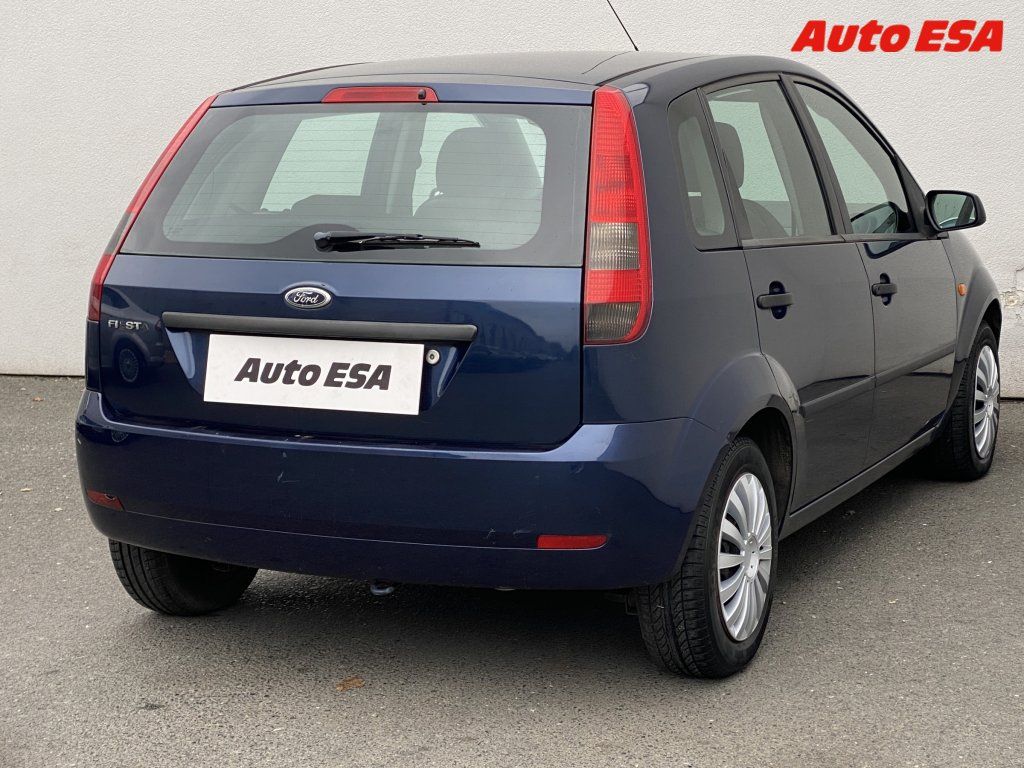 Ford Fiesta, 1.3 i,Klima - fotka 4