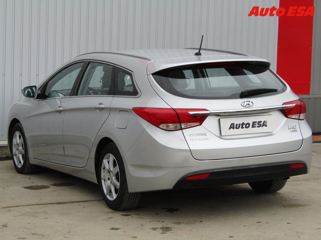 Hyundai i40, 1.7 CRDi,ČR,AC,temp - fotka 6