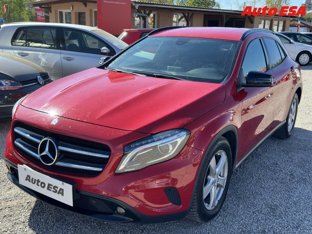 Mercedes-Benz GLA, 2.2 4Mat,ČR,AT,navi - fotka 3