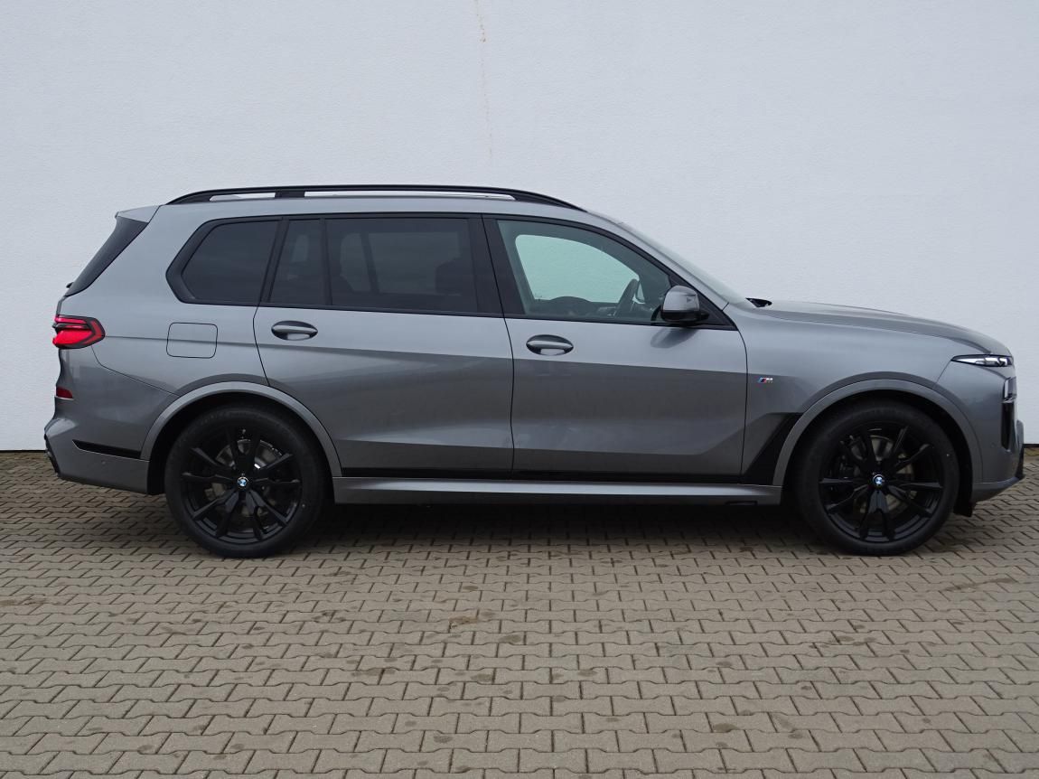 BMW X7, xDrive40d - fotka 5