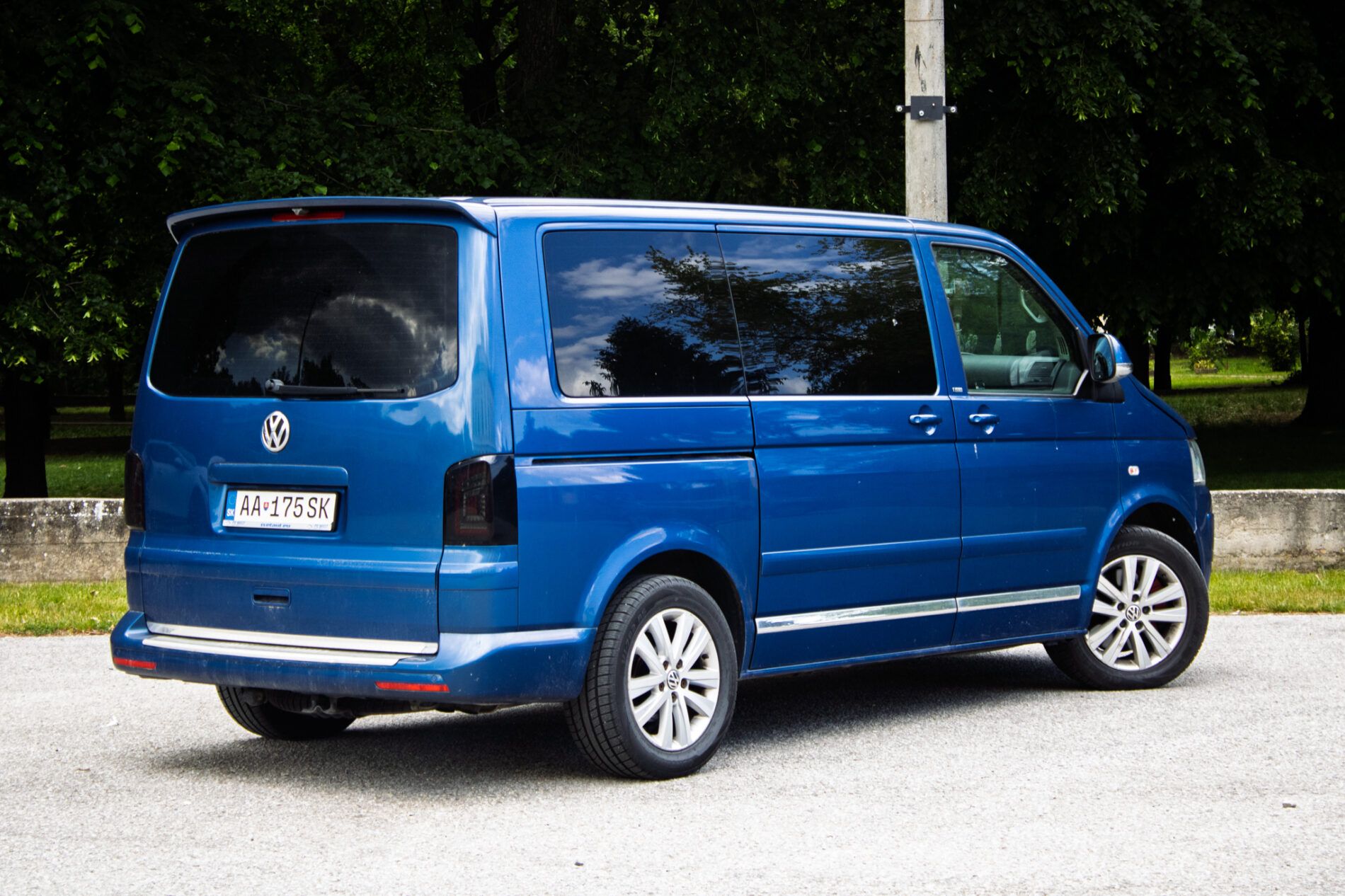Volkswagen Multivan - fotka 5