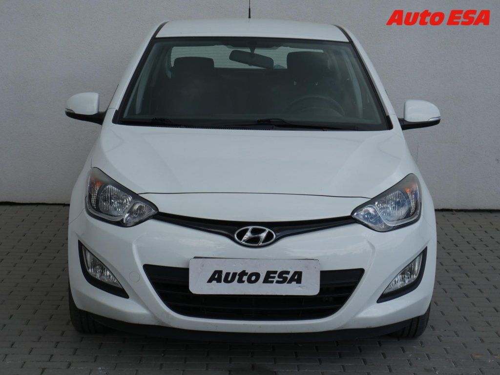 Hyundai i20, 1.2i - fotka 2