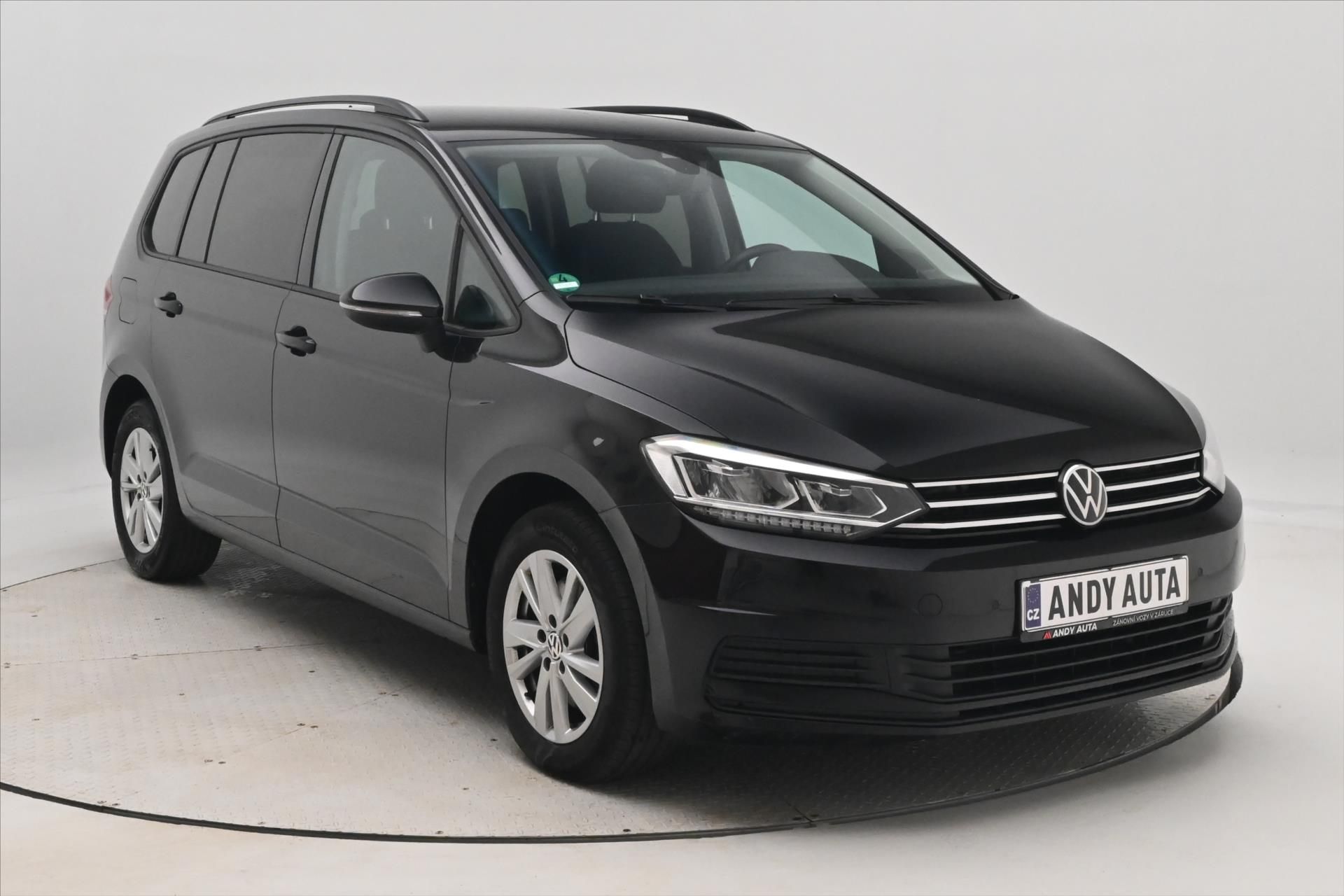 Volkswagen Touran, 2,0 TDI 110kW DSG Alcantara VŮ - fotka 3